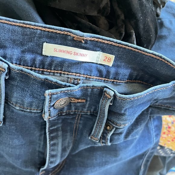 LEVIS BLUE SLIMMING SKINNY FIT WOMEN'S ANKLE JEANS SIZE 28 W28XL28 DENIM PANTS - Picture 7 of 10